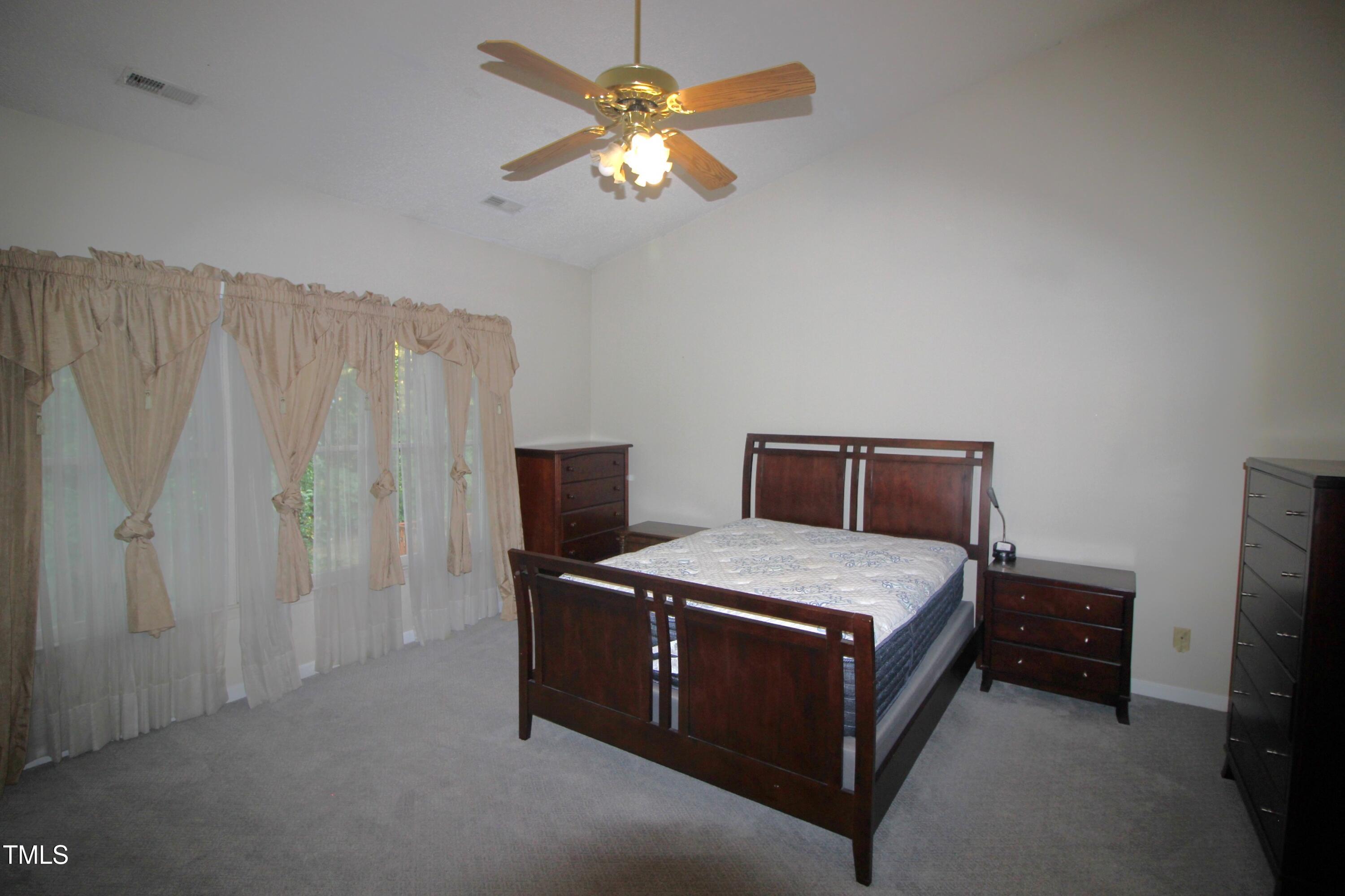 8136 Coleraine Court Raleigh, NC 27615 - Photo 11 of 20 IMG_8945