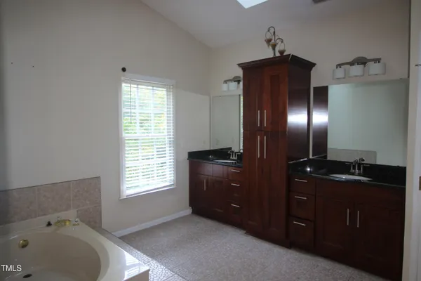 $2,400 | 8136 Coleraine Court, Raleigh, NC 27615
