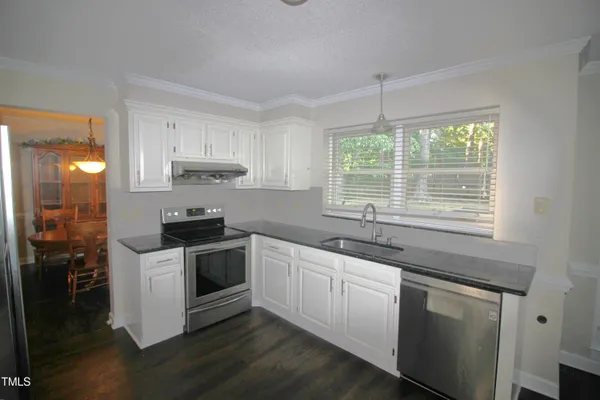 $2,400 | 8136 Coleraine Court, Raleigh, NC 27615