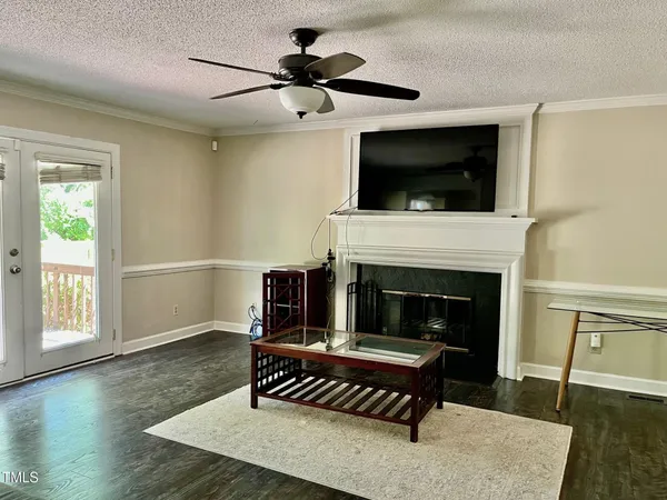 $2,400 | 8136 Coleraine Court, Raleigh, NC 27615