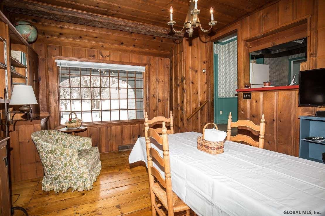 2307 Cayuga Road Niskayuna, NY 12309 - Photo 16 of 19 Photo 16
