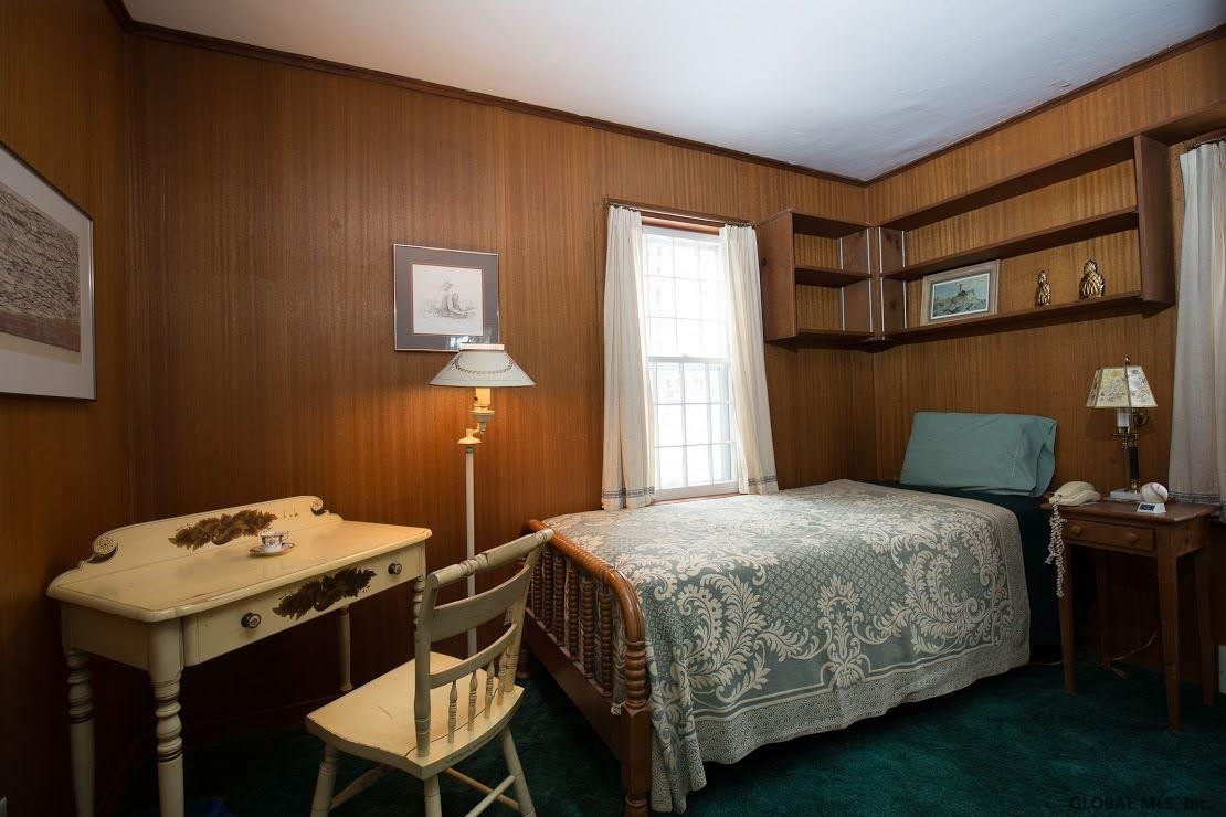 2307 Cayuga Road Niskayuna, NY 12309 - Photo 8 of 19 Photo 8