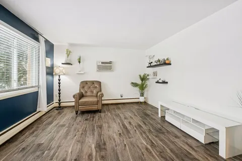 $125,000 | 3237 South 15th Avenue, Unit 21, Minneapolis, MN 55407