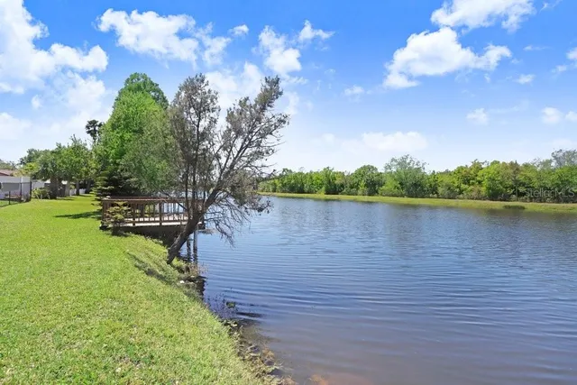 $2,595 | 10790 92nd Street North, Seminole, FL 33777