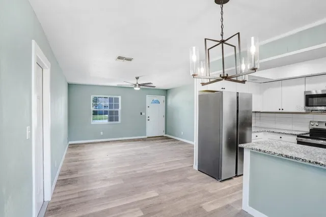 $2,595 | 10790 92nd Street North, Seminole, FL 33777