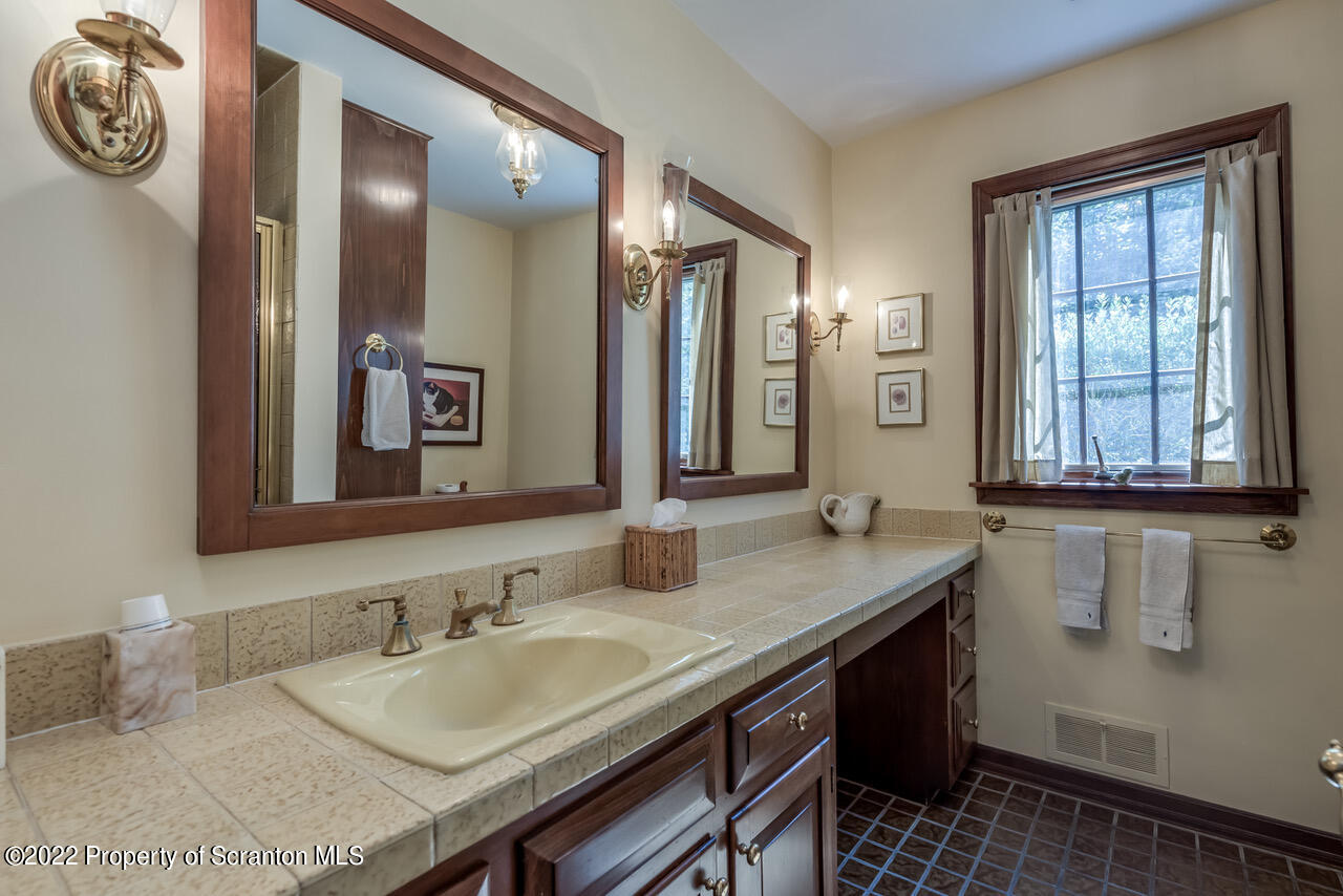 480 Stone Road Dalton, PA 18414 - Photo 19 of 65 Gallery Image 19