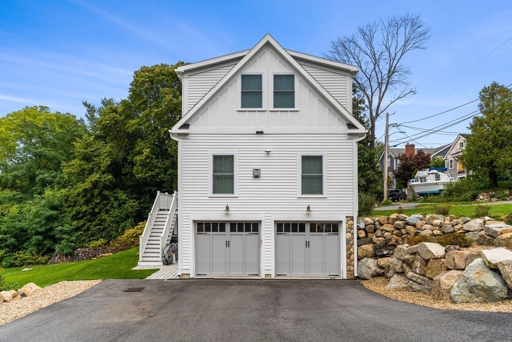 7 Willow Road Marblehead, MA 01945 - Photo 4 of 41