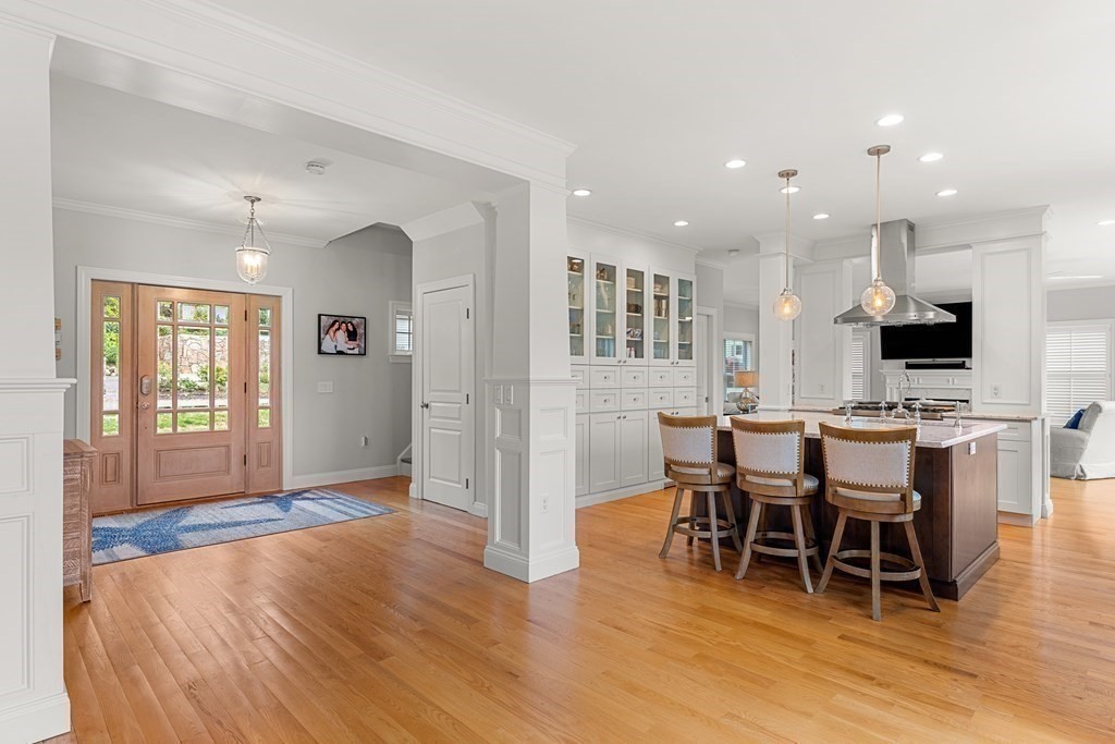 7 Willow Road Marblehead, MA 01945 - Photo 7 of 41