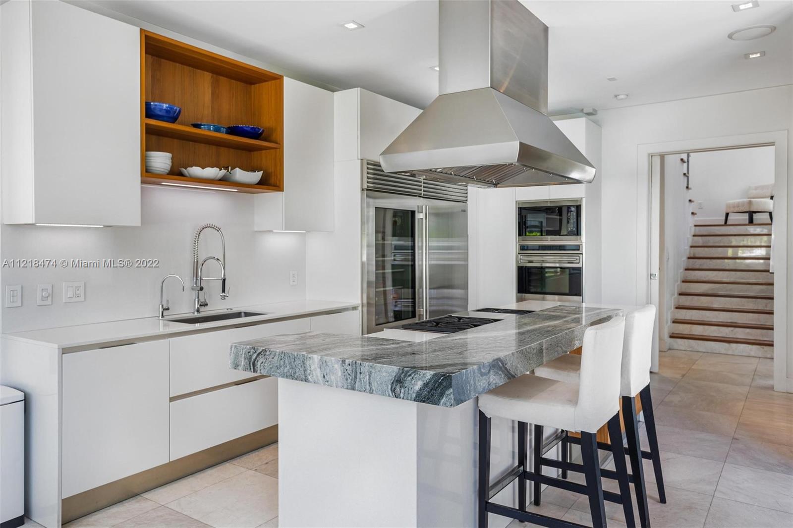 465 Glenridge Road Key Biscayne, FL 33149 - Photo 14 of 37 Gallery Image 14
