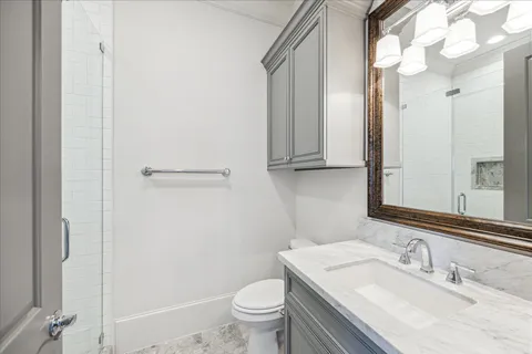 $1,369,000 | 2103 Argonne Street, Unit B, Houston, TX 77019