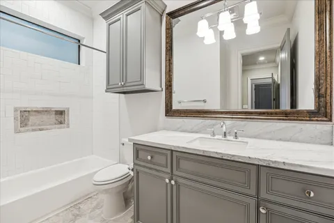 $1,369,000 | 2103 Argonne Street, Unit B, Houston, TX 77019