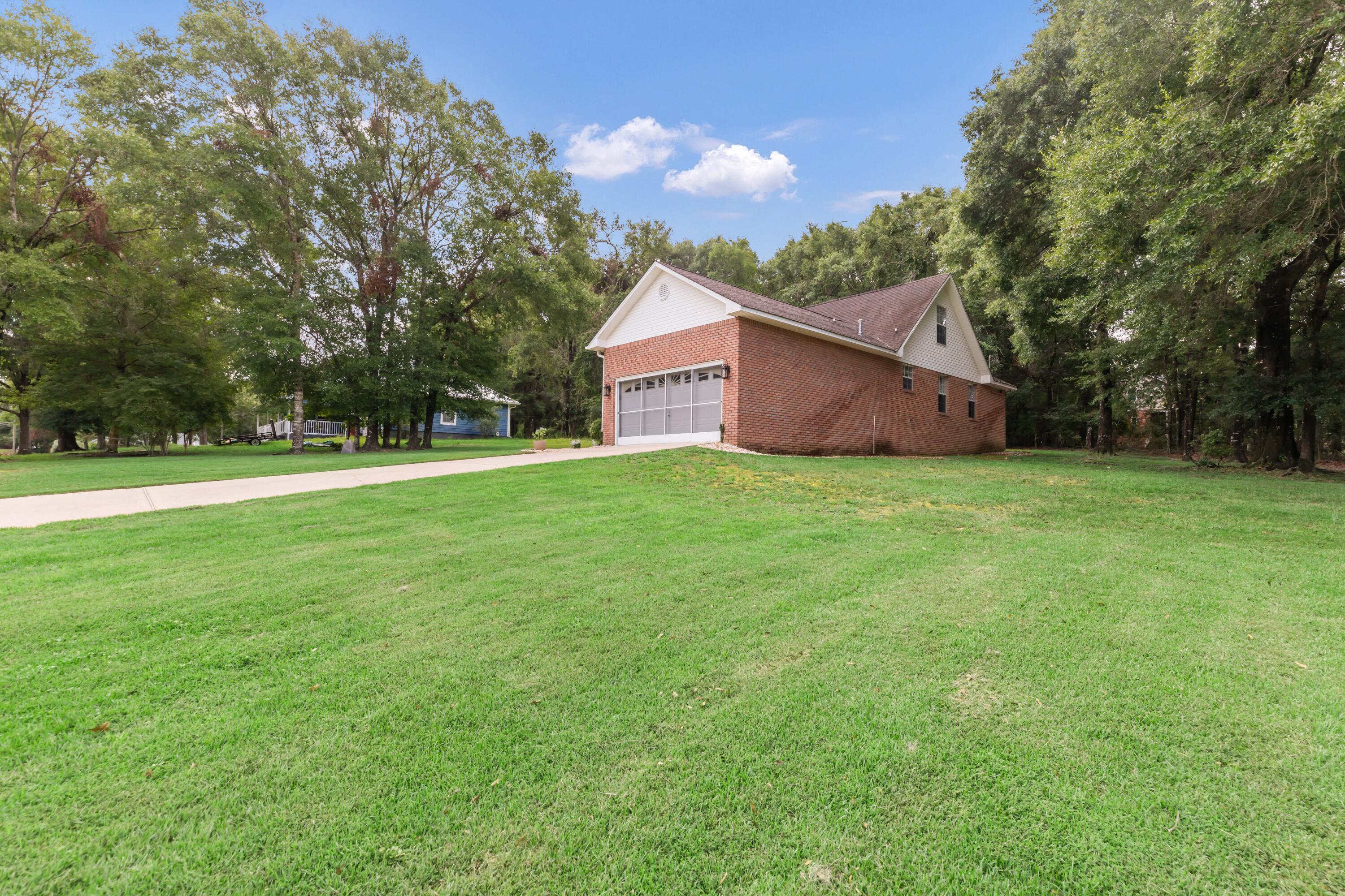 116 Mohawk Trail Crestview, FL 32536 - Photo 4 of 40 147A0862