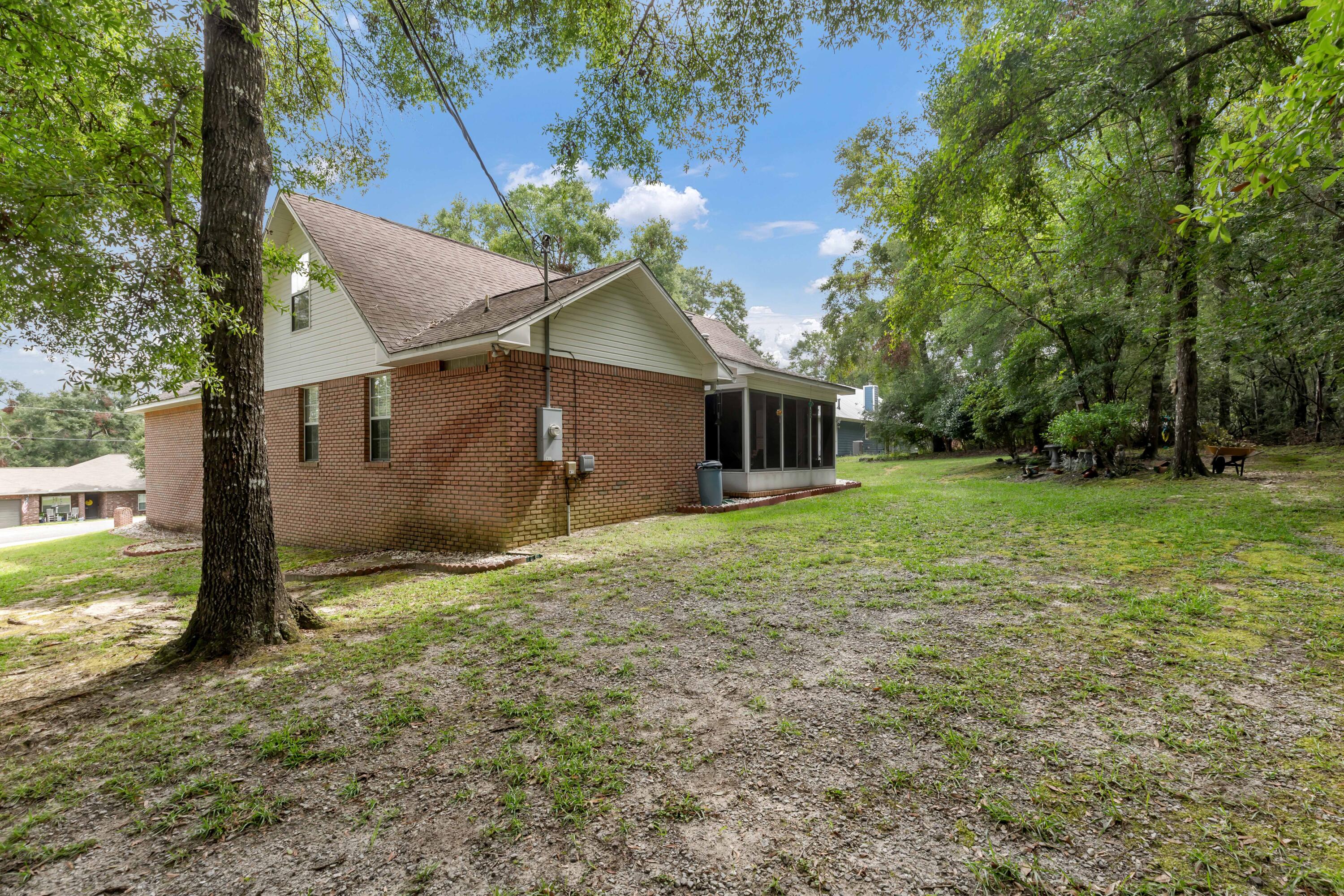 116 Mohawk Trail Crestview, FL 32536 - Photo 5 of 40 147A0863