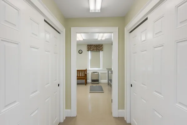 $549,900 | 180 Main Street, Kingston, NH 03848