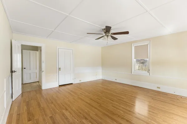 $549,900 | 180 Main Street, Kingston, NH 03848