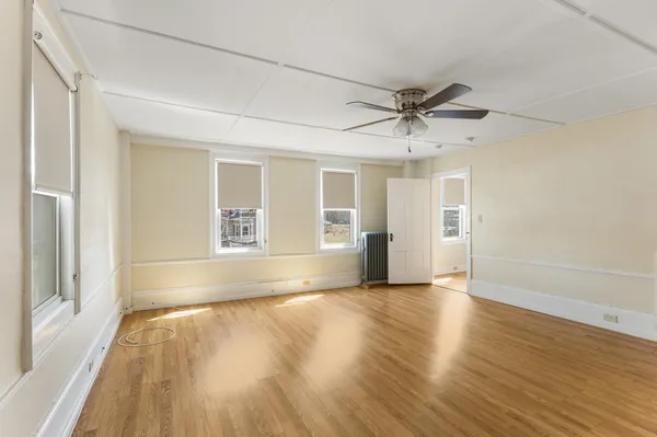 $549,900 | 180 Main Street, Kingston, NH 03848