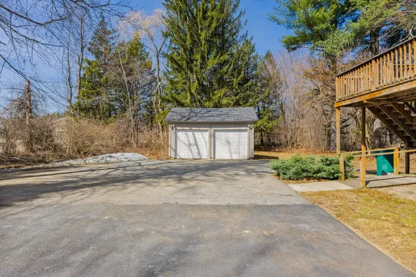 $549,900 | 180 Main Street, Kingston, NH 03848