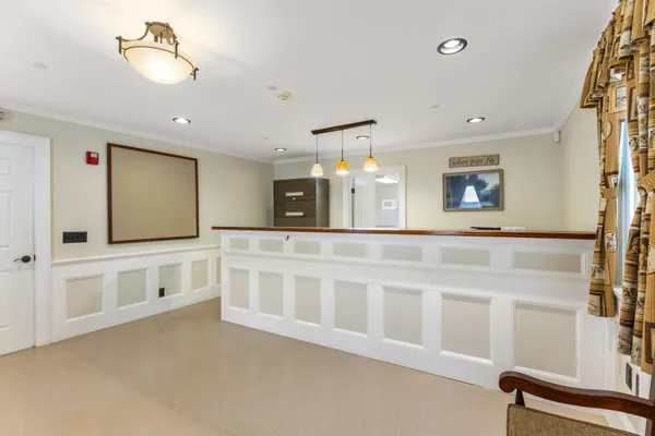 $549,900 | 180 Main Street, Kingston, NH 03848