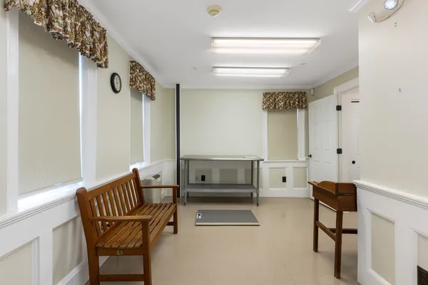 $549,900 | 180 Main Street, Kingston, NH 03848