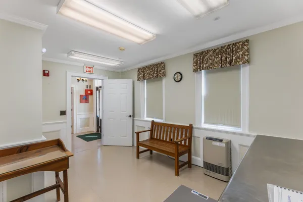 $549,900 | 180 Main Street, Kingston, NH 03848
