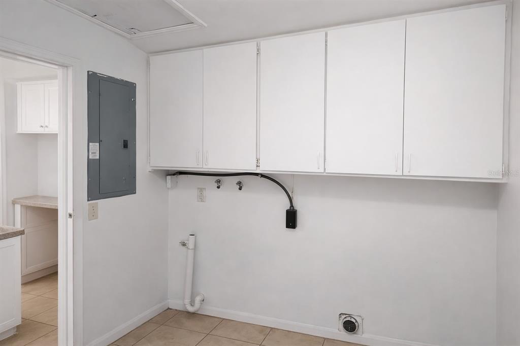 1272 Hanover Court Spring Hill, FL 34606 - Photo 11 of 45