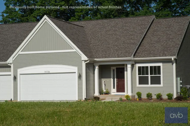 $465,500 | 14325 Bridgeview Pointe, Vicksburg, MI 49097