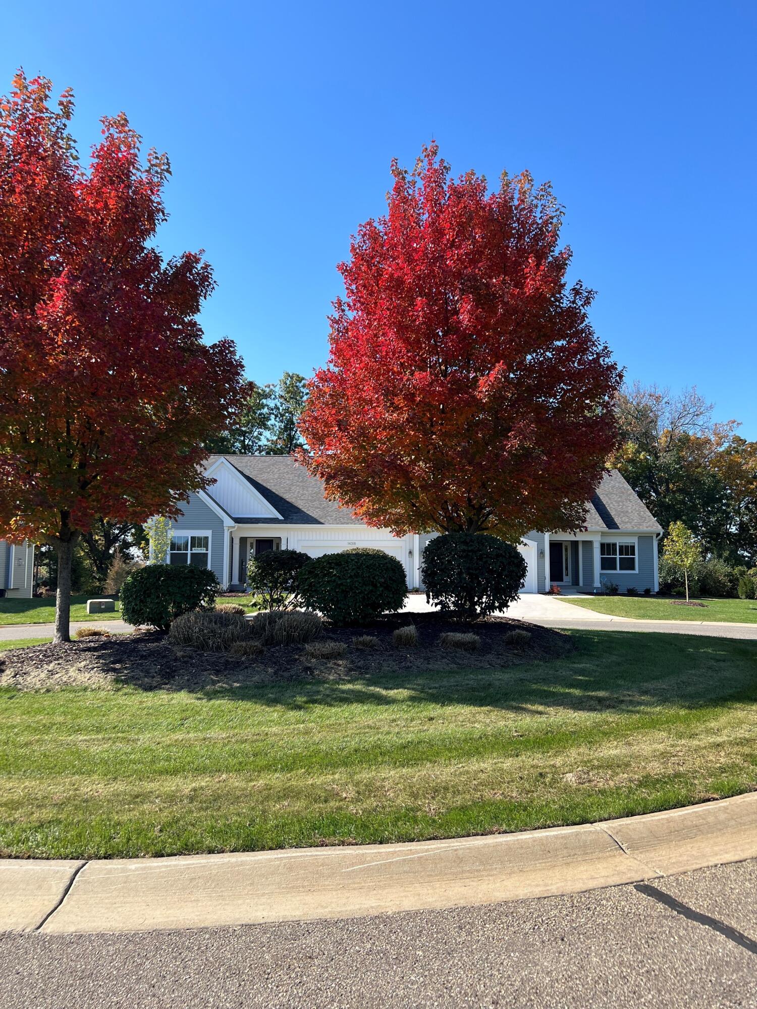 14325 Bridgeview Pointe Vicksburg, MI 49097 - Photo 10 of 18 Beautiful fall colors