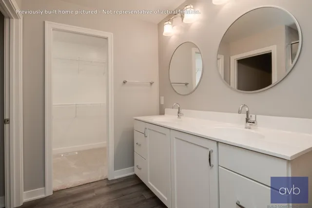 $465,500 | 14325 Bridgeview Pointe, Vicksburg, MI 49097