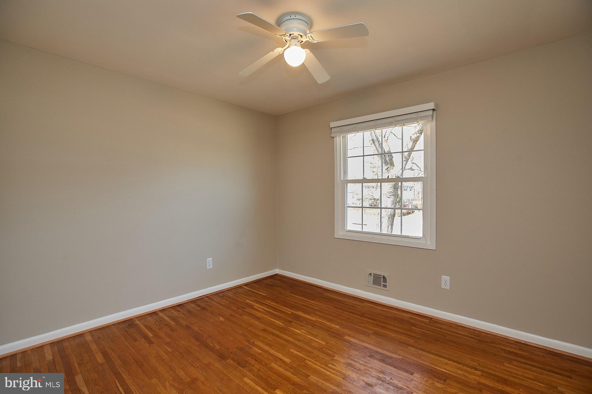 5536 Queensberry Avenue Springfield, VA 22151 - Photo 22 of 34 Bedroom #4