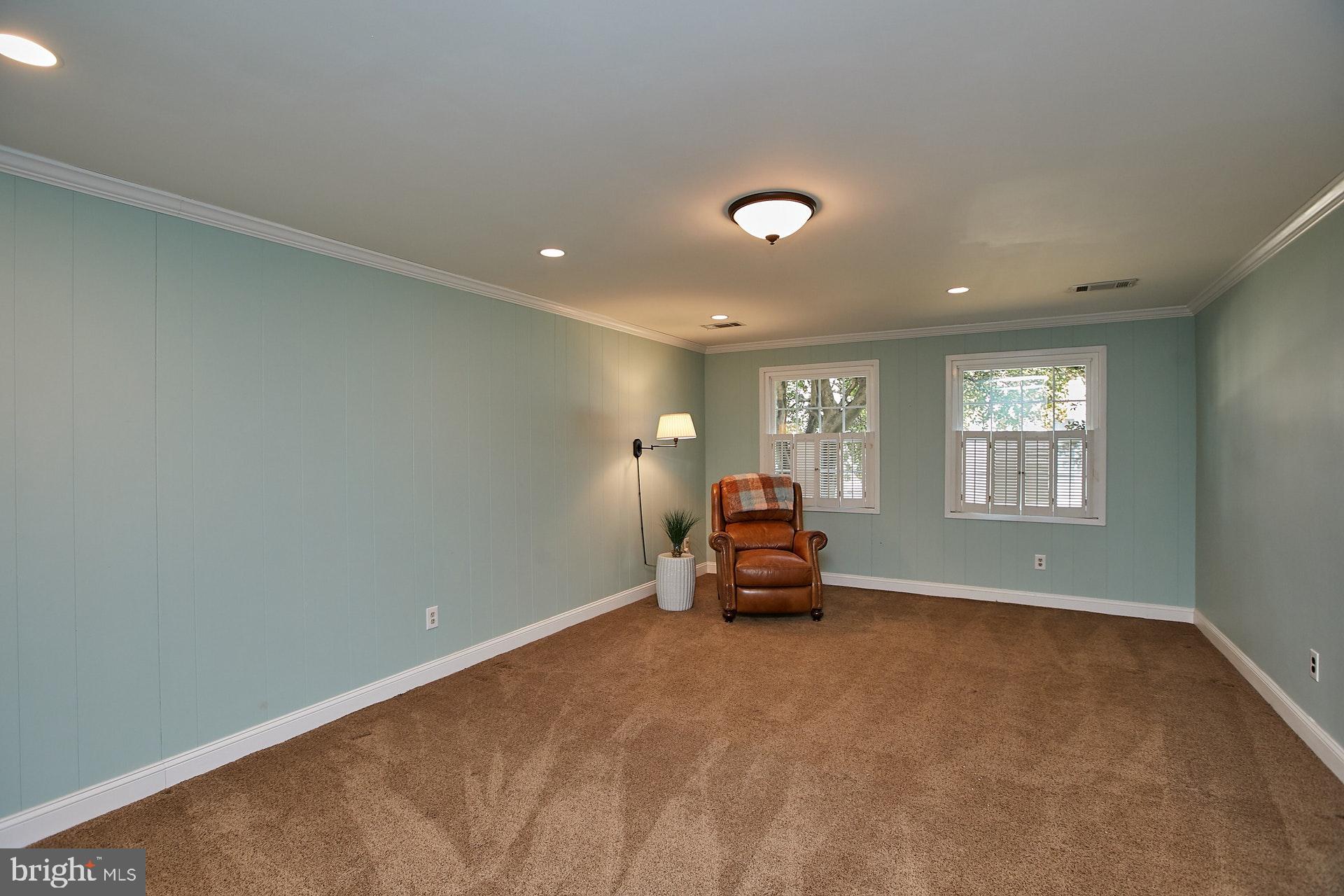 5536 Queensberry Avenue Springfield, VA 22151 - Photo 24 of 34 Walkout rec room