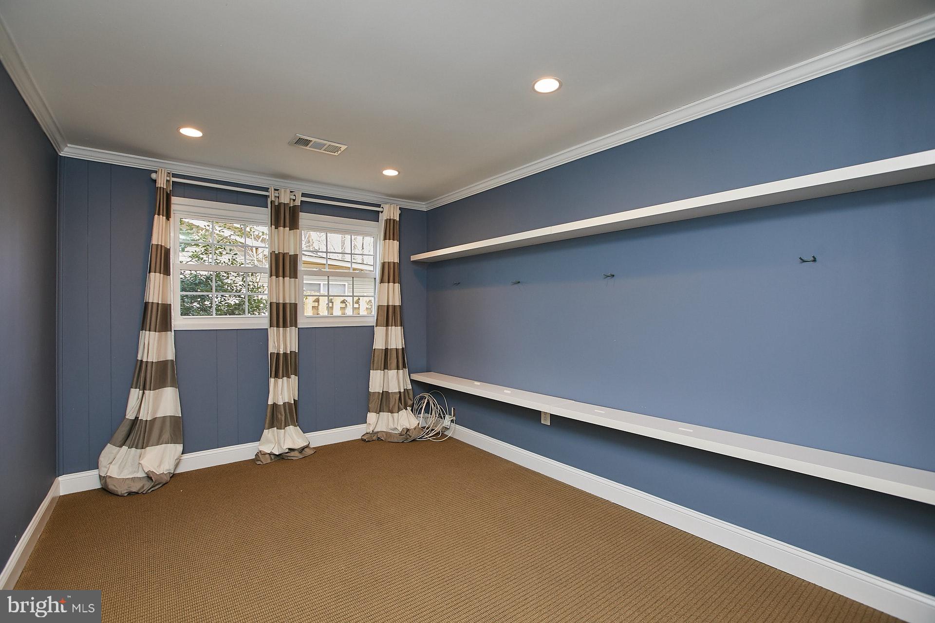 5536 Queensberry Avenue Springfield, VA 22151 - Photo 26 of 34 Bedroom #5