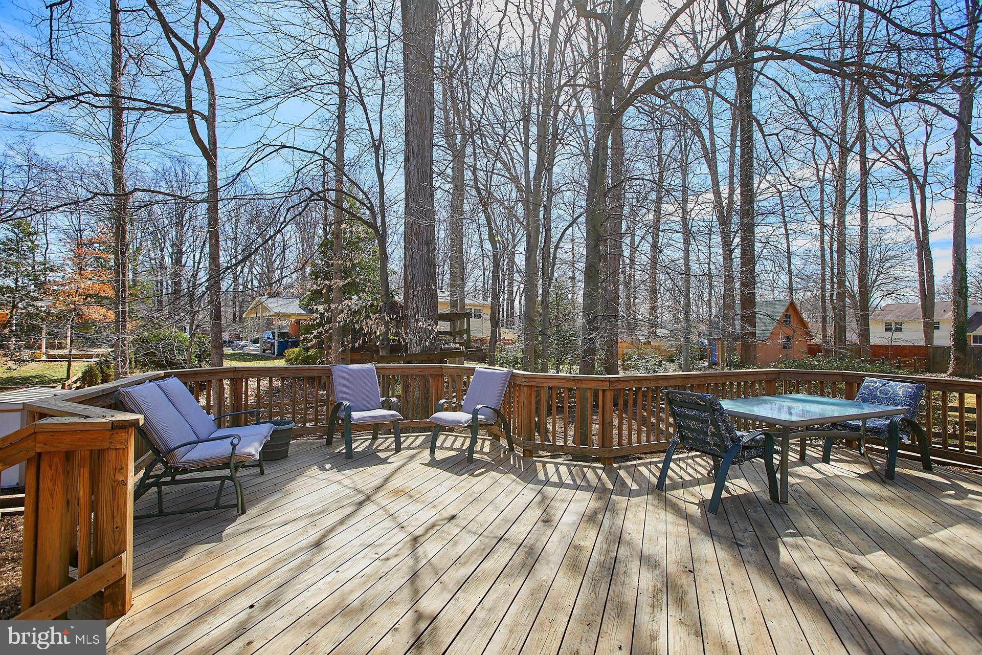 5536 Queensberry Avenue Springfield, VA 22151 - Photo 29 of 34 Deck for entertaining