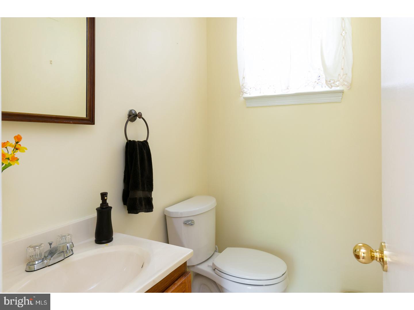 151 Antietam Road Delran, NJ 08075 - Photo 14 of 24 a bathroom with a toilet and a sink