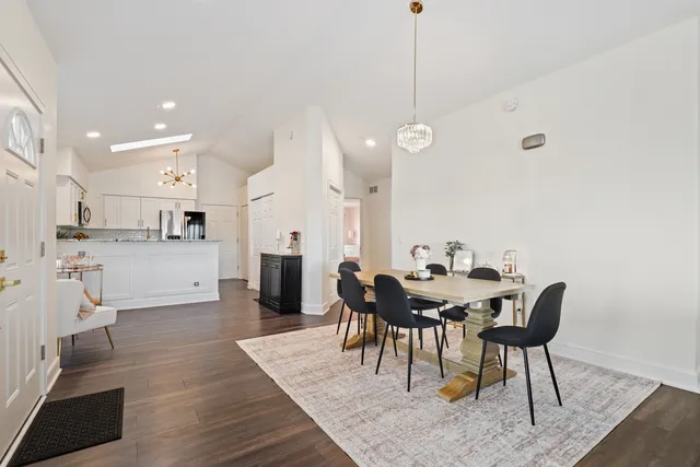 $385,000 | 74 Aegina Court, Tinley Park, IL 60477