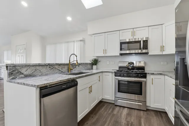 $385,000 | 74 Aegina Court, Tinley Park, IL 60477