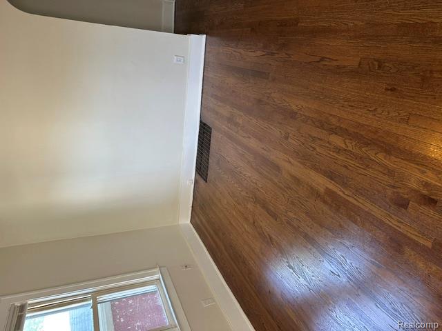 24320 Flower Avenue Eastpointe, MI 48021 - Photo 28 of 29