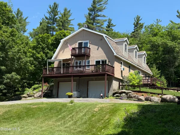 $684,900 | 31 Dogwood Lane, Chester, NY 12860