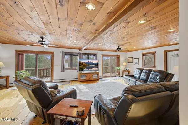 $684,900 | 31 Dogwood Lane, Chester, NY 12860