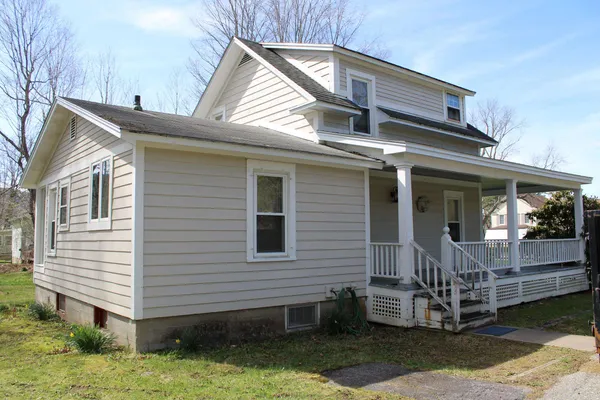 $299,000 | 43 Middle Road, Clarendon, VT 05759
