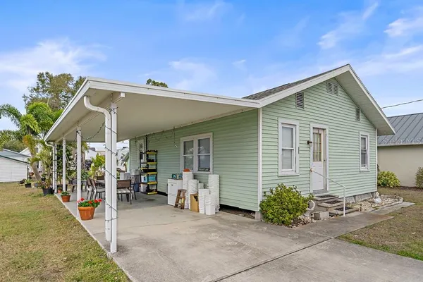 $1,000 | 1126 Graber Avenue, Sarasota, FL 34237