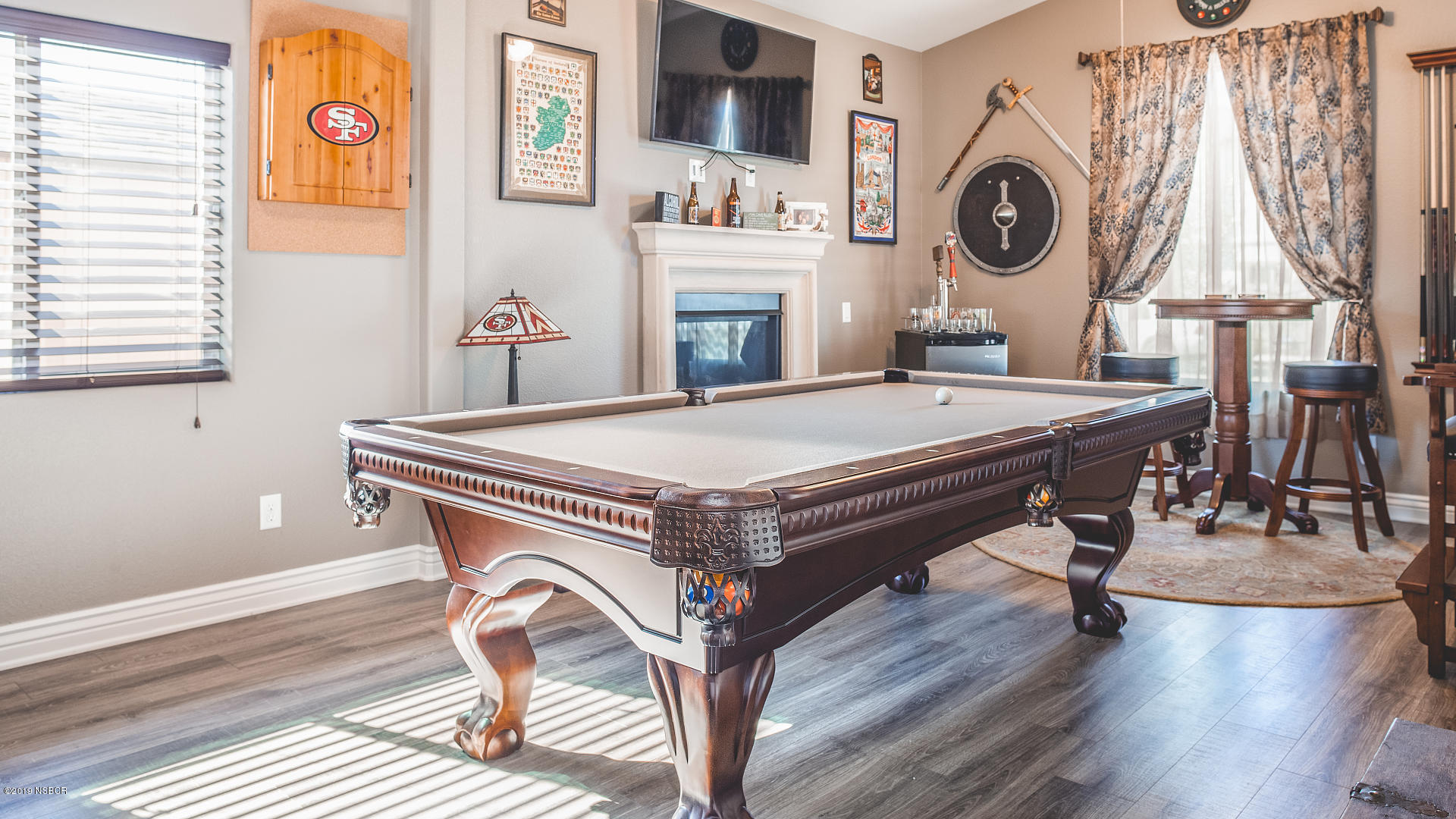 216 Augusta Drive Santa Maria, CA 93454 - Photo 5 of 36 Family Room