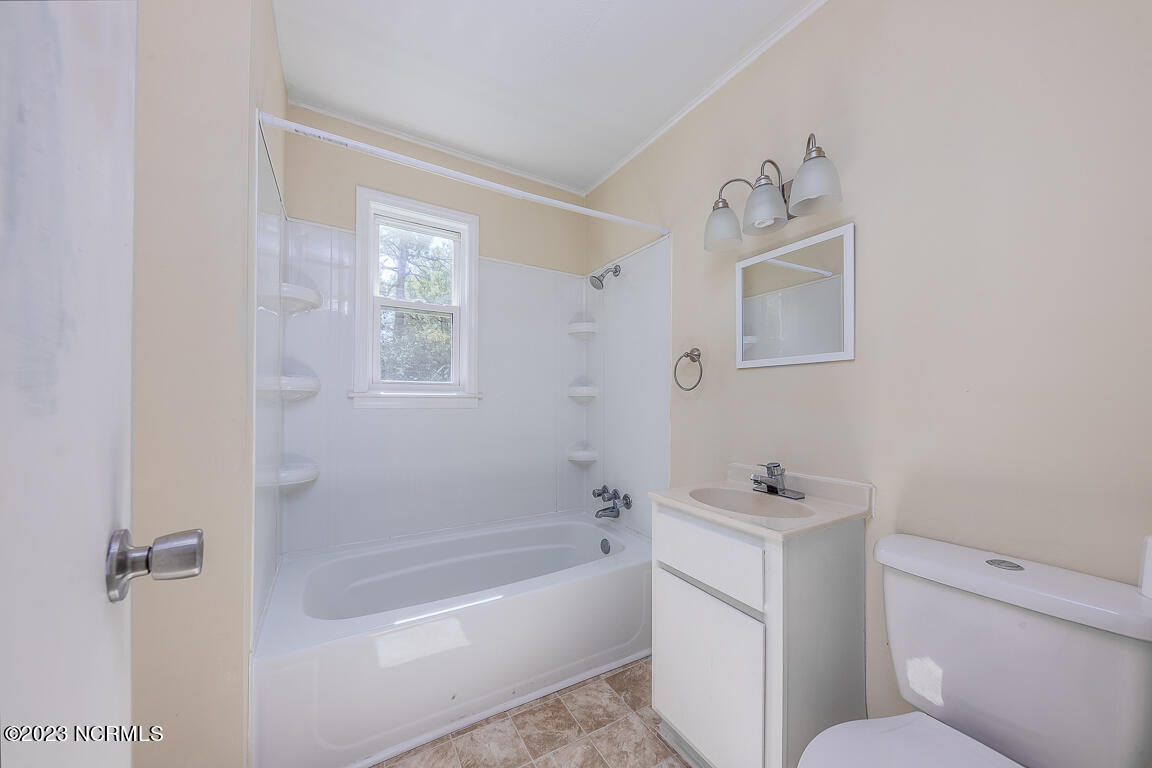 233 Kenneth Boulevard, Unit A Havelock, NC 28532 - Photo 4 of 8 IMG_2928-Edit