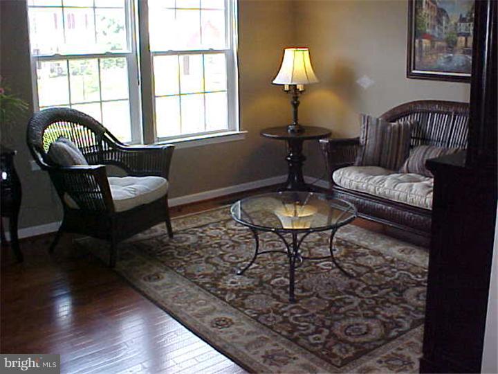17 Lubold Road Pottstown, PA 19465 - Photo 4 of 19 Living Room