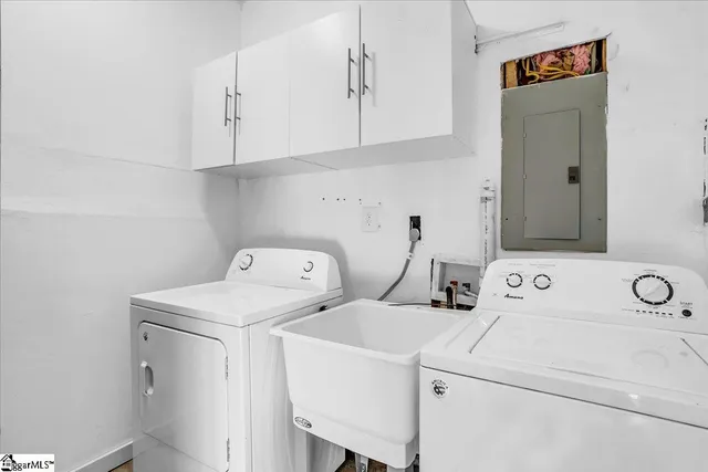 $319,500 | 29 Lynhurst Drive, Greenville, SC 29611