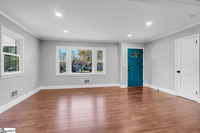 $319,500 | 29 Lynhurst Drive, Greenville, SC 29611