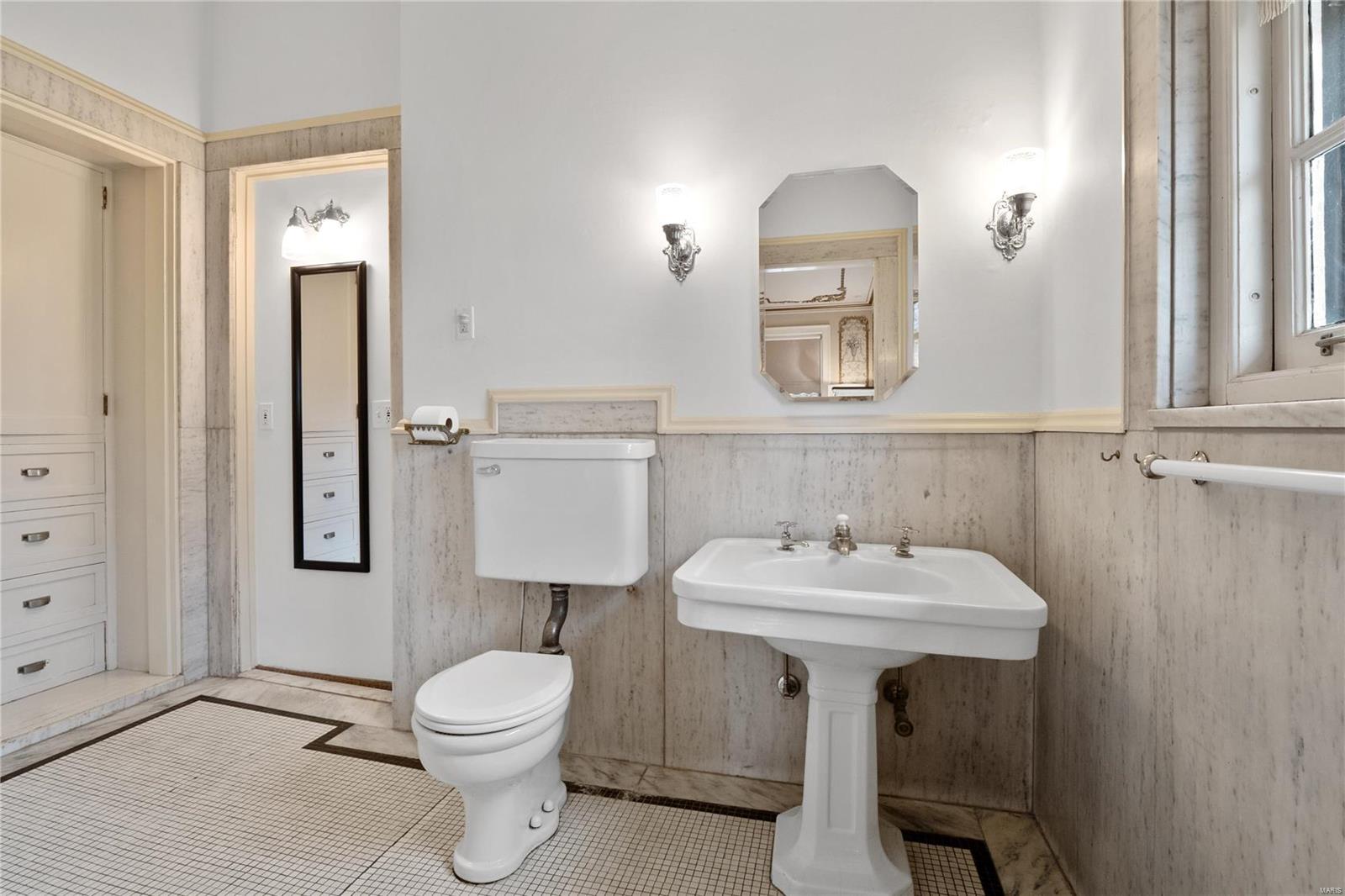 53 Portland Place St. Louis, MO 63108 - Photo 44 of 94
