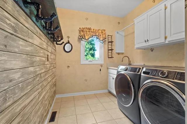 $968,000 | 14605 Dearborn Street, Overland Park, KS 66223