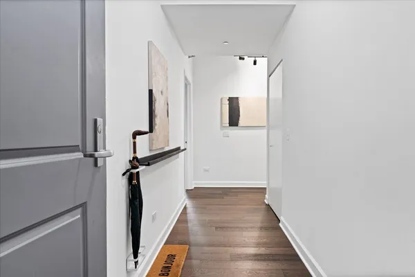 $699,900 | 720 West Randolph Street, Unit 503, Chicago, IL 60661