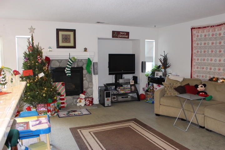 3659 Cobb Road Lancaster, CA 93535 - Photo 5 of 7 IMG_3230