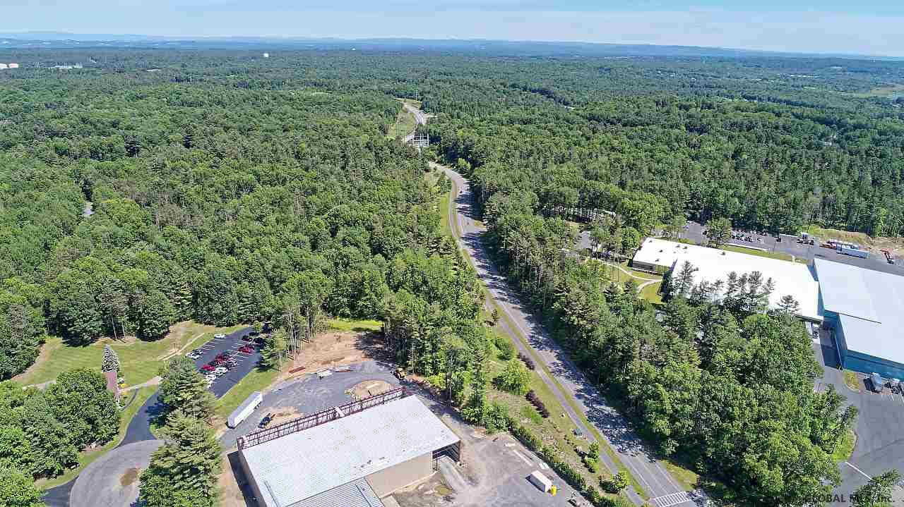 4 Stonebreak Road Ballston Spa, NY 12020 - Photo 5 of 12 Photo 5